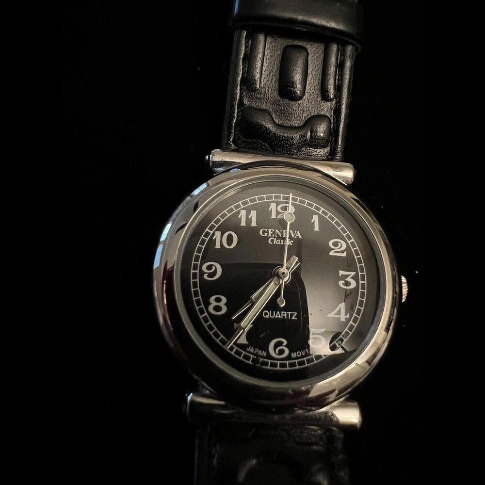 Geneva classic watch New Battery